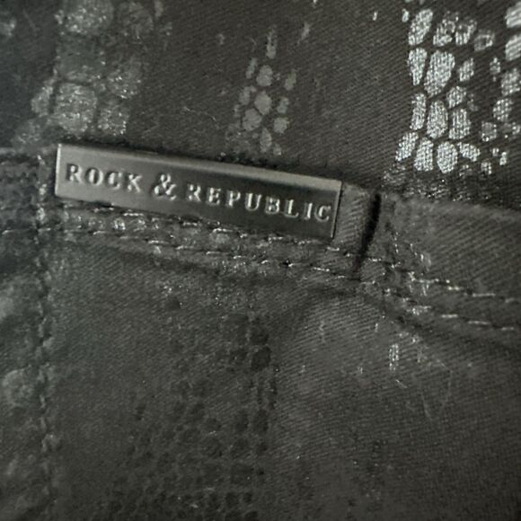 ROCK & REPUBLIC Snake Print Pants Womens 8 Black Berlin - Picture 12 of 15